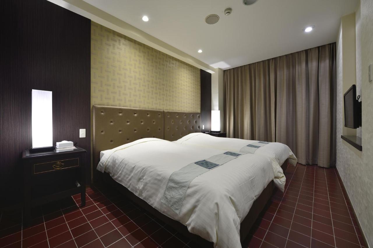 Exes Ishigaki Hotel Ishigaki  Exterior photo