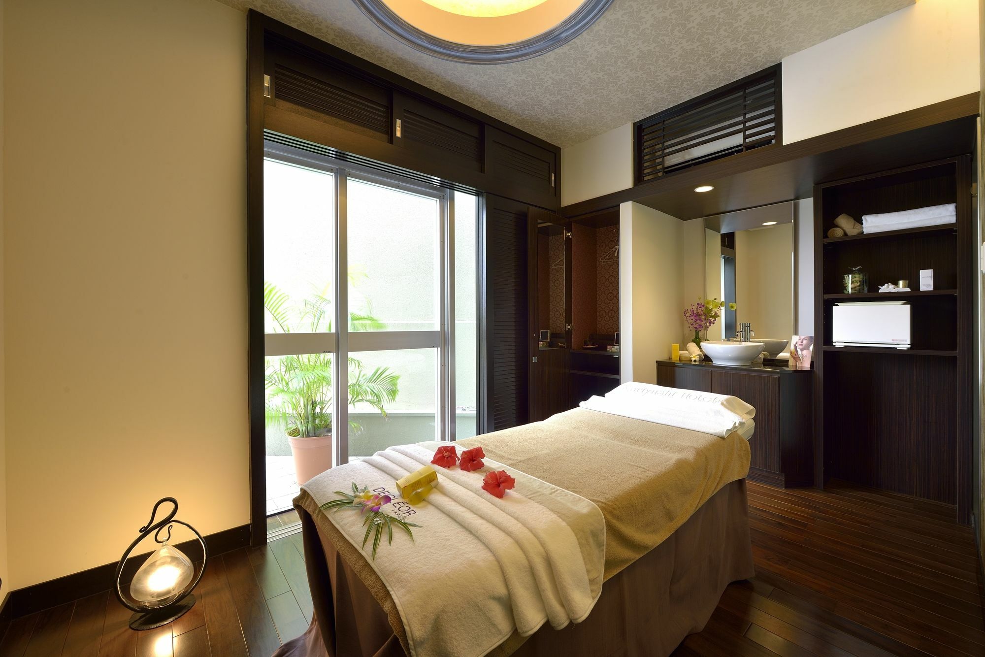 Exes Ishigaki Hotel Ishigaki  Exterior photo